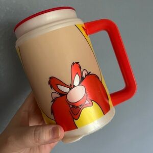 Yosemite Sam 1994 Coca Cola Wal Mart Looney Tunes
Plastic Whirley Mug